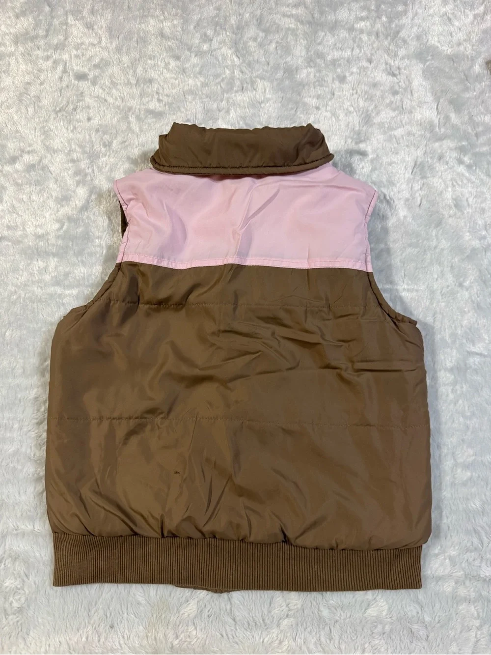 OP sleeveless puffer